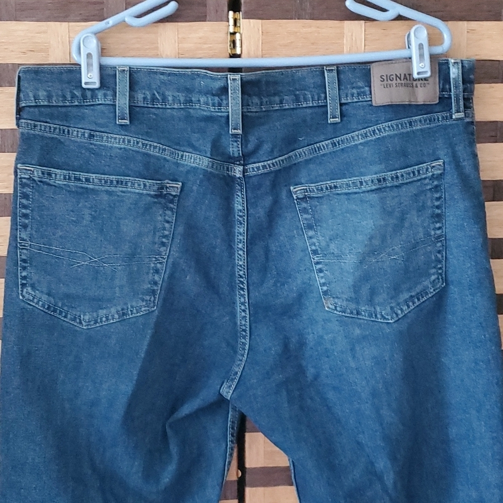 Levi's signature 40/32 relaxed jeans